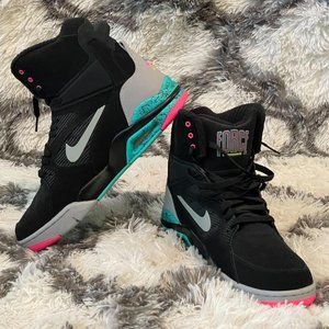 Nike Command Force "Spurs" Size 11